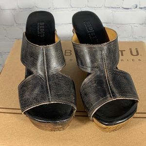 Bed Stu Wedges